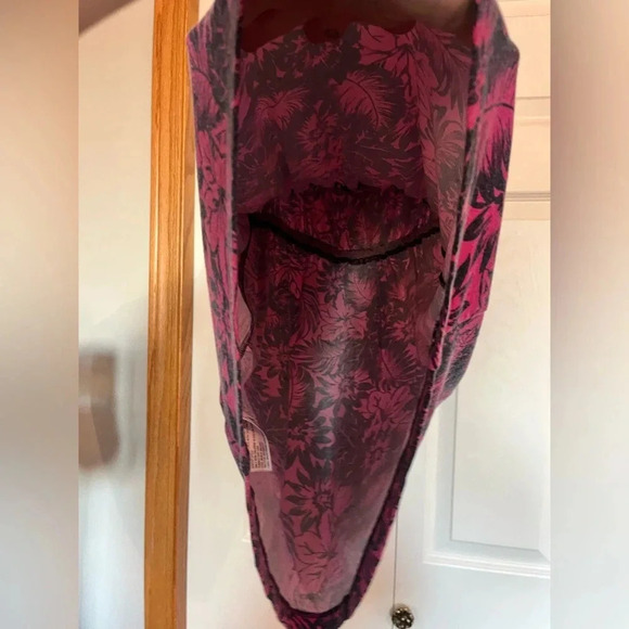 Dress - Picture 3 of 6